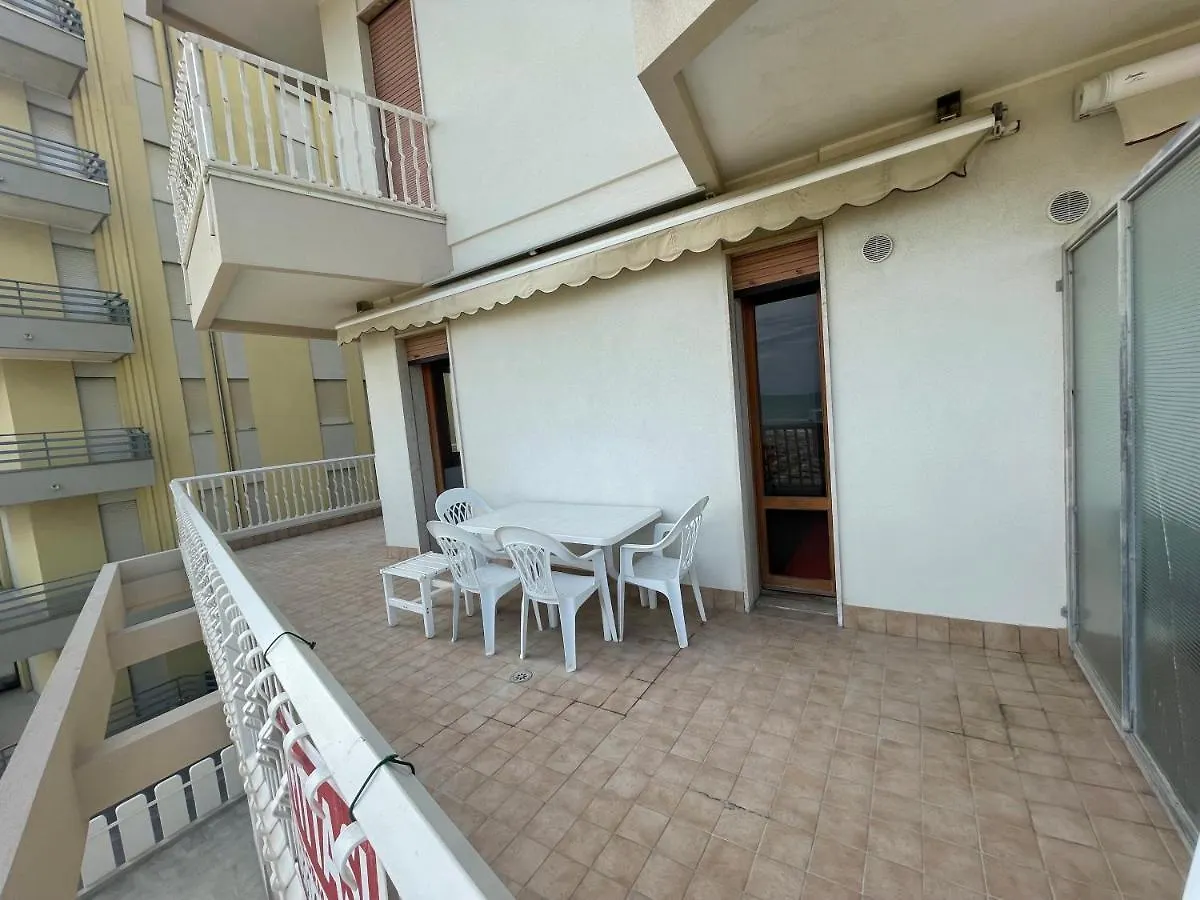 Fronte Mare-Residence Union 9 Lido di Jesolo 0*,  Italy